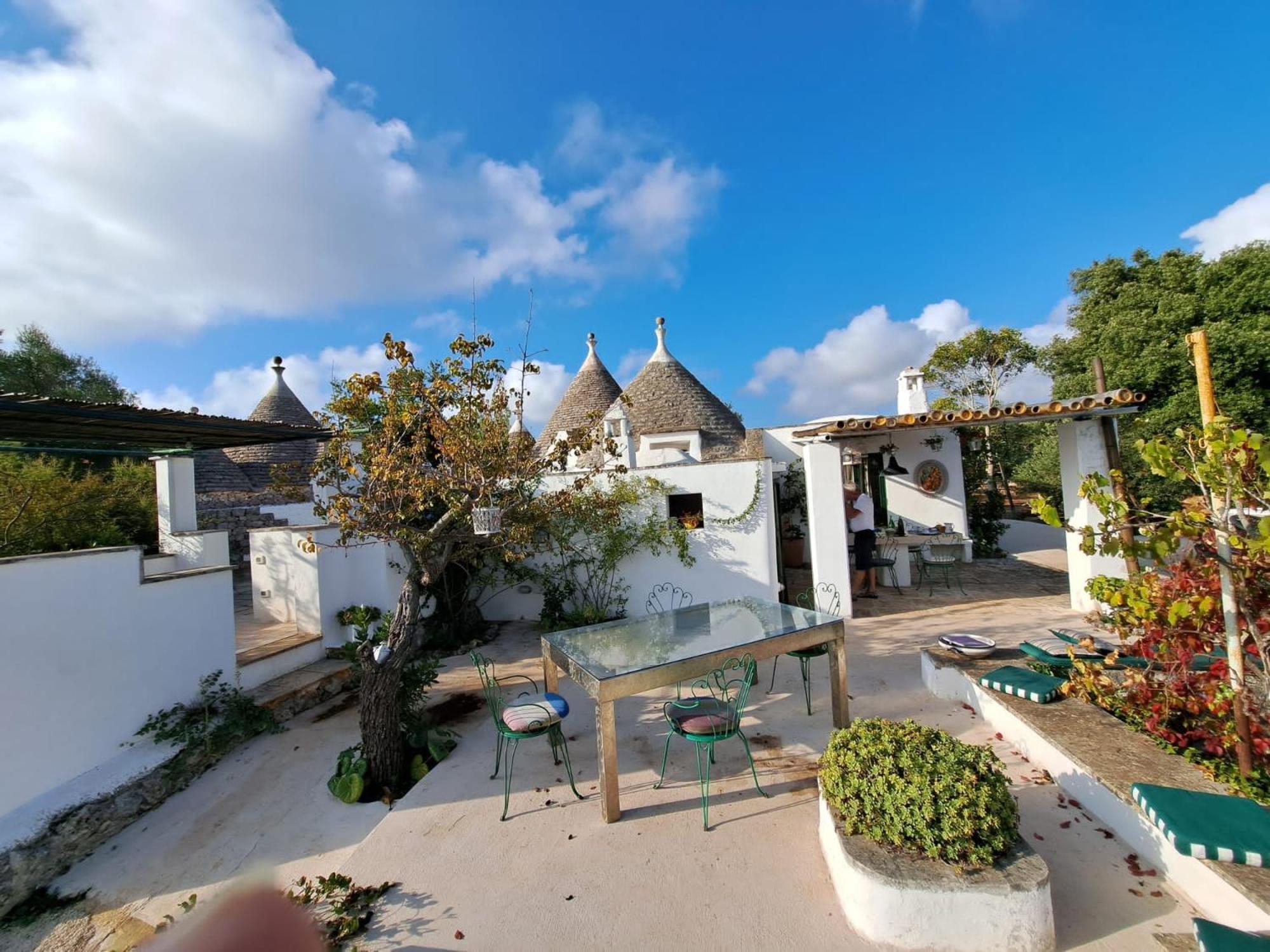 Trulli Di Ivana Ostuni Eksteriør bilde
