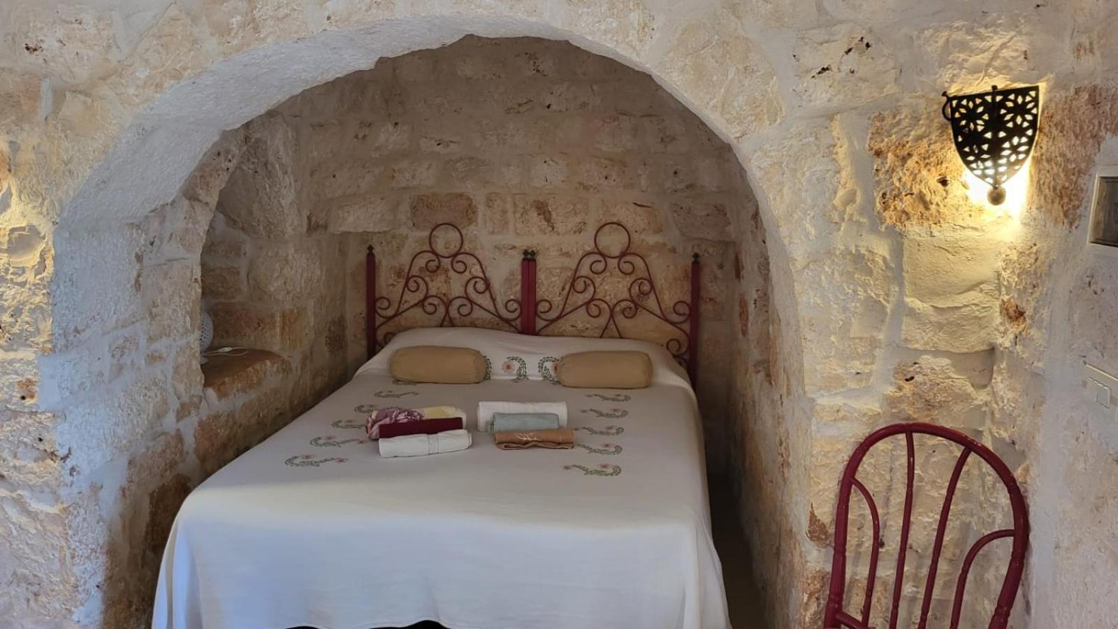 Trulli Di Ivana Ostuni Eksteriør bilde
